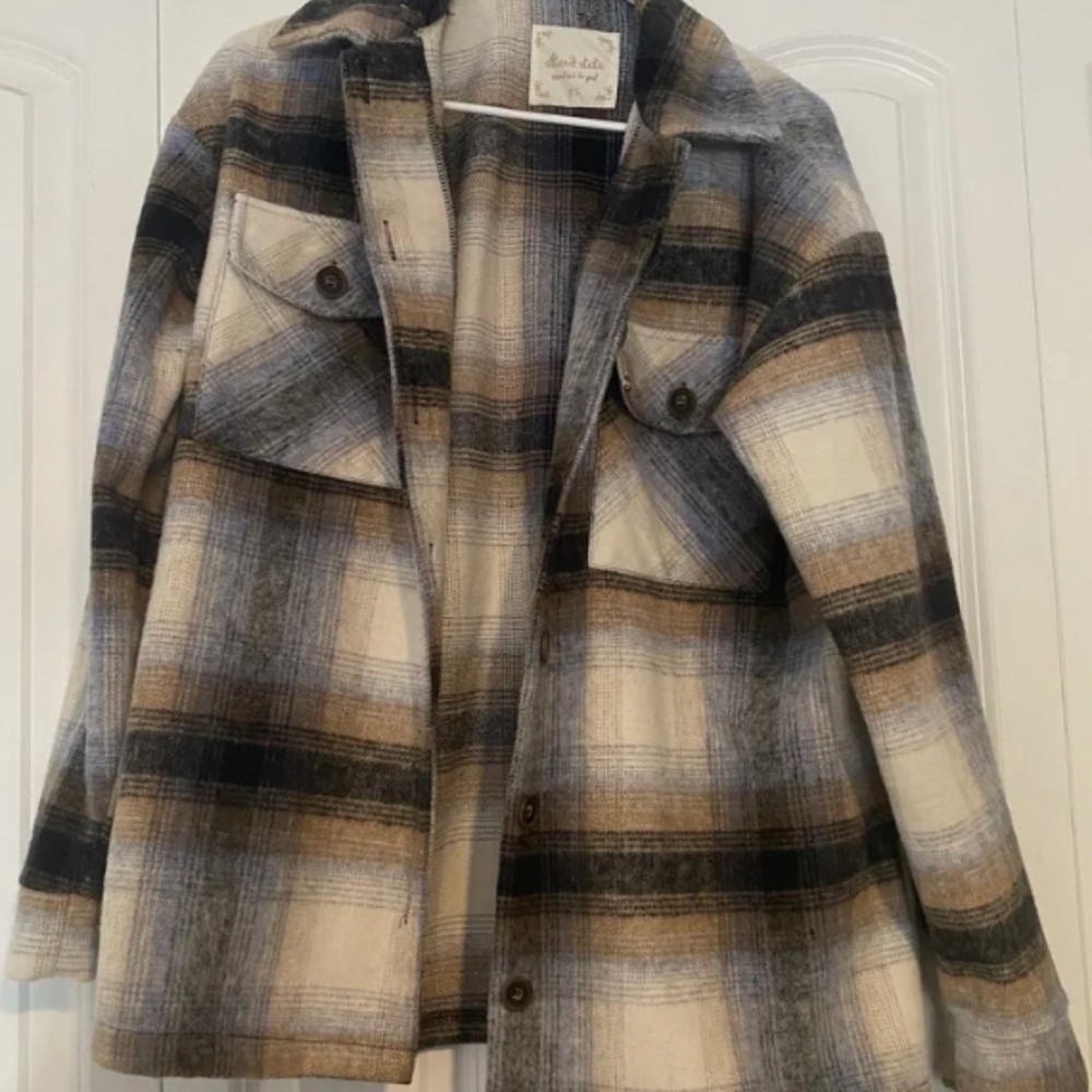 Altar'd State Flannel Warm Button down Shaket Womens Size XS- New